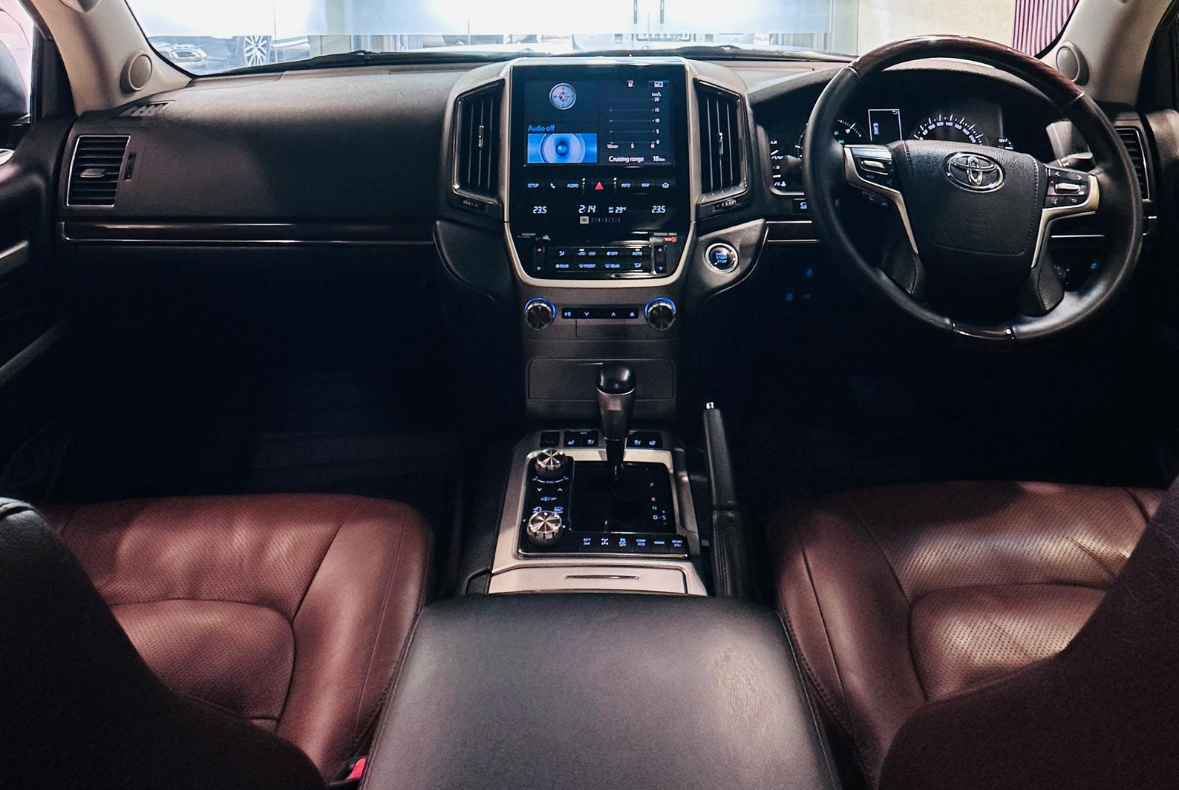 Toyota Land Cruiser LC 200VX