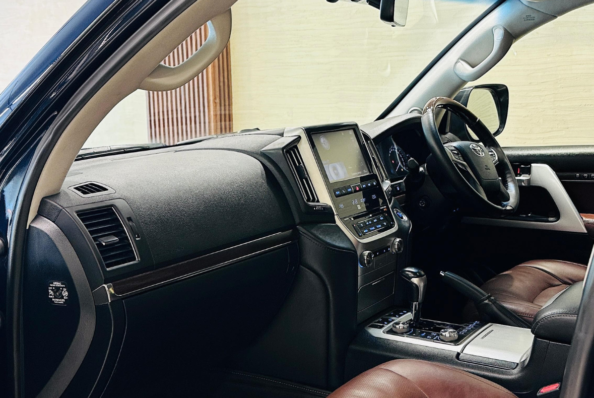 Toyota Land Cruiser LC 200VX
