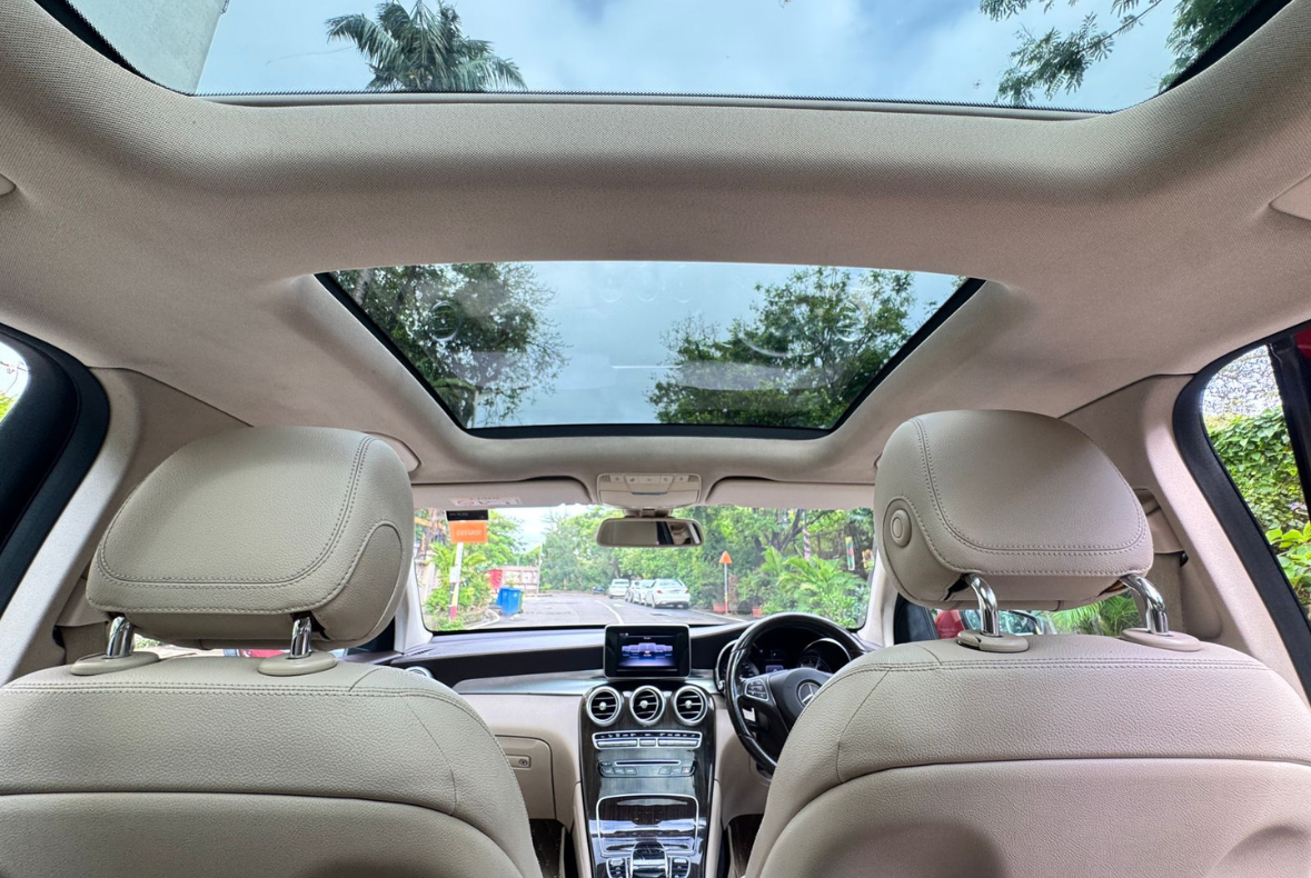 Mercedes Benz GLC220d